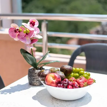 Apartments Villa Egzon Улцинь Экстерьер фото