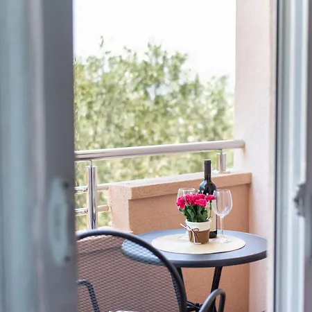 Apartments Villa Egzon Улцинь Экстерьер фото