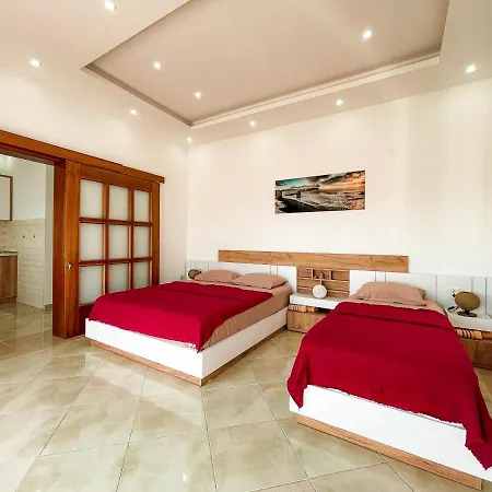 Apartments Villa Egzon Улцинь Экстерьер фото