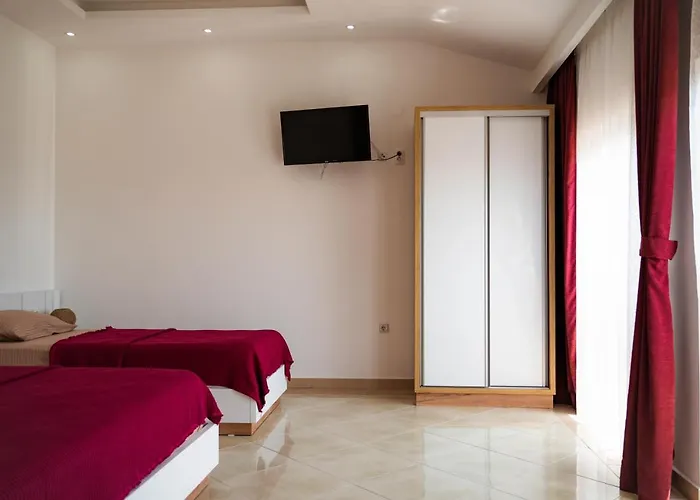 Apartments Villa Egzon